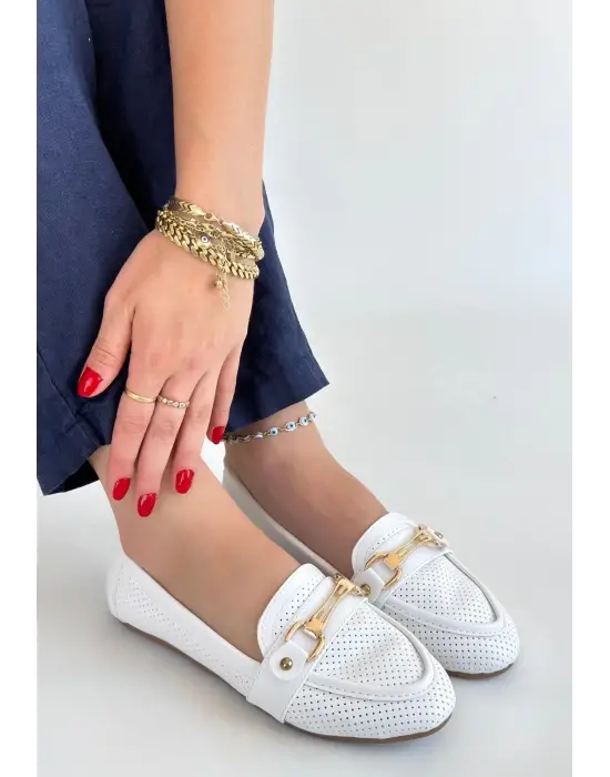 Omarı Yumuşak Dokulu Beyaz Cilt Babet Ayakkabı