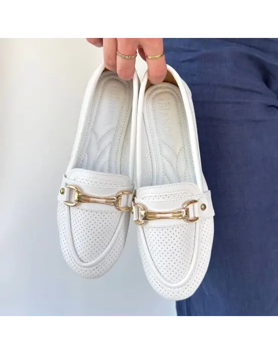 Omarı Yumuşak Dokulu Beyaz Cilt Babet Ayakkabı