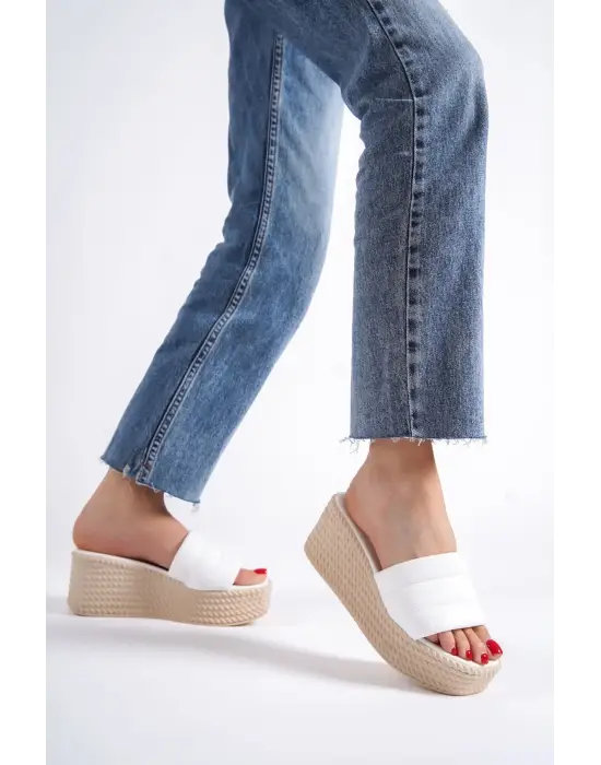 Rahat Dolgu Topuklu Bayan Terlik