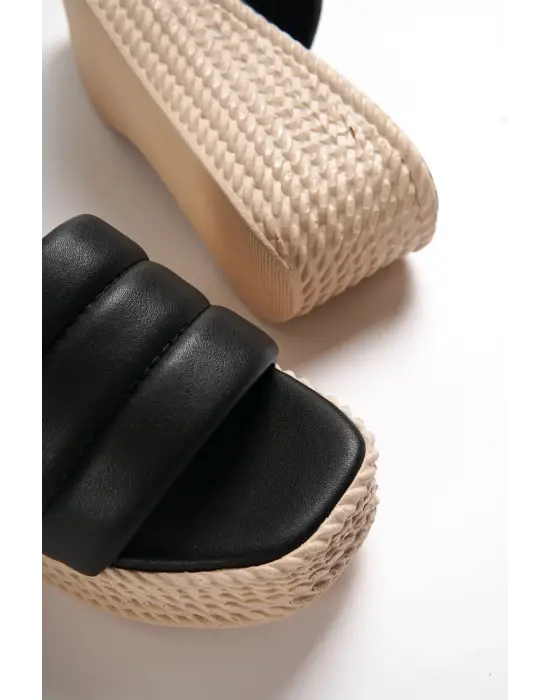 REINA Dolgu Topuklu Rahat tabanlı ayakkabı Tabaan Örgü detaylı Görünümlü Bayan Terlik CKısa Topuk - Siyah