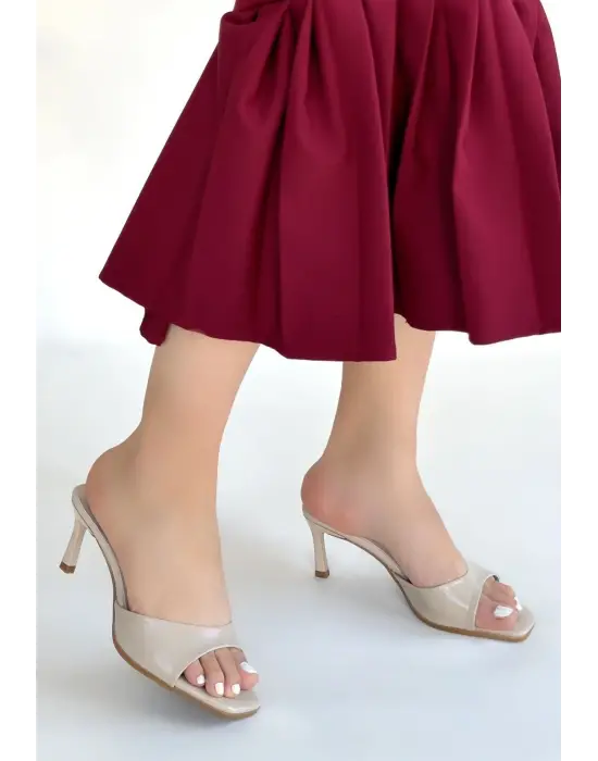 Ribay Bej Rugan Topuklu Terlik