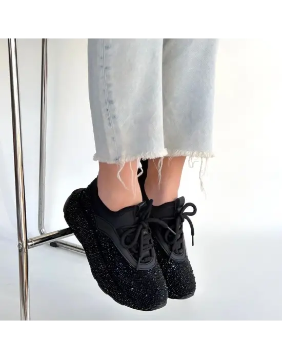 Rimay Siyah Cilt Boncuk İşlemeli Spor Ayakkabı