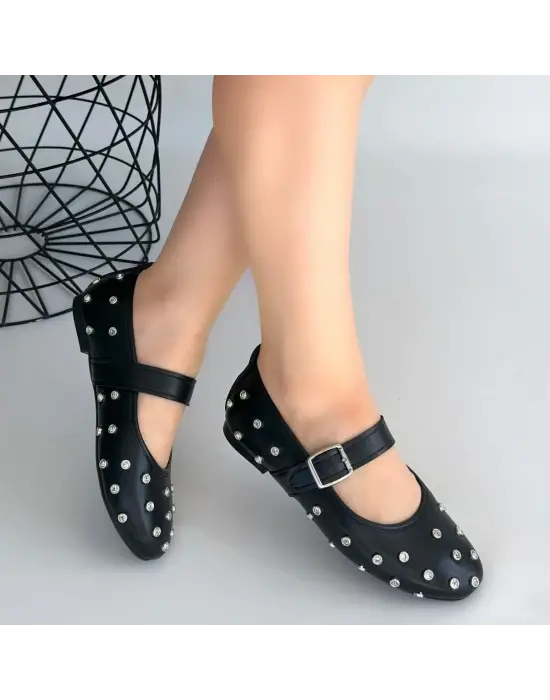   Siyah Cilt Kemerli Babet Ayakkabı