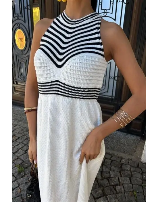 Omarı Çizgili Uzun Triko Elbise