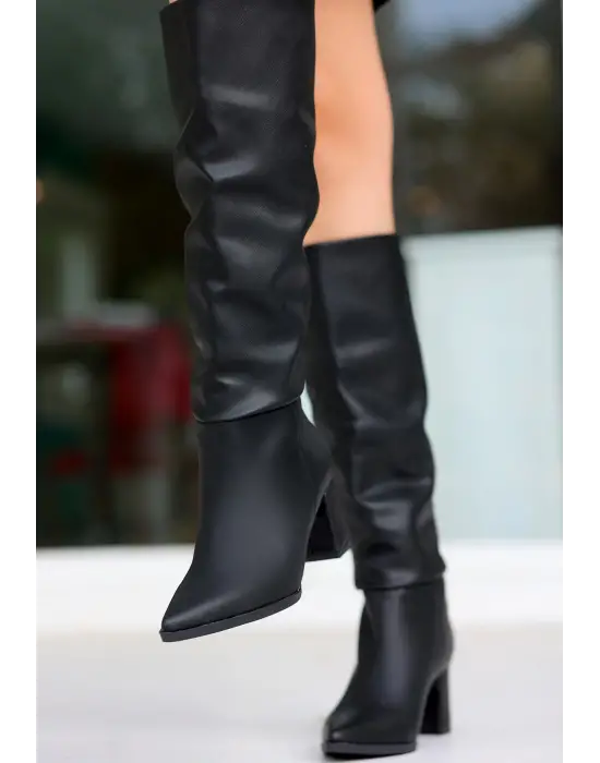 Omarı Siyah Cilt Topuklu Çizme - Şıklığınızı Tamamlayın