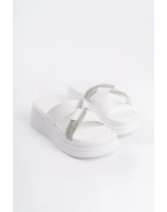 RUBY Düz Topuklu Taşlı Çapraz Şeritli Kalın ve Rahat tabanlı ayakkabı Tabaan Bayan Terlik  CBT - Beyaz