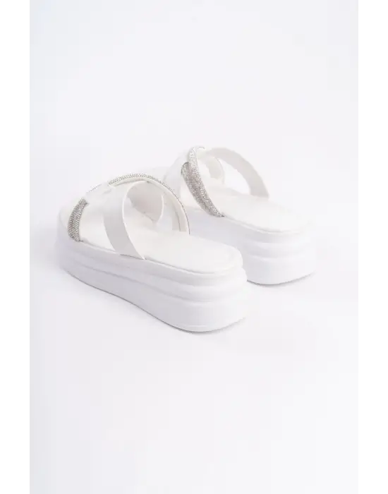 Modern Beyaz Çapraz Şeritli Kalın Tabanlı Ayakkabı