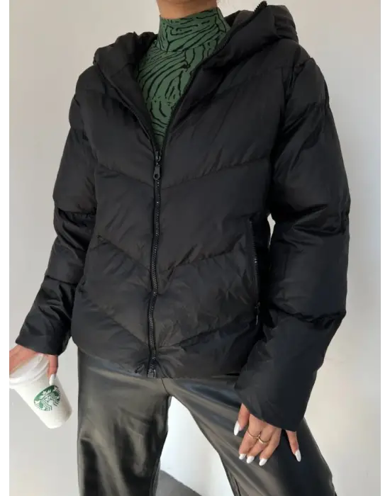 Sabit Kapşonlu Fermuarlı Kışlık Mont -Siyah