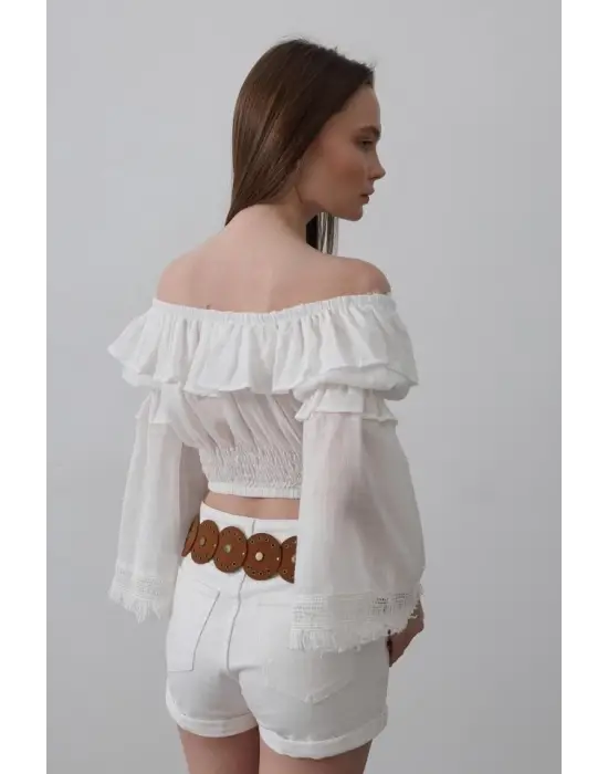 Omarı Hafif ve Şık Beyaz Bluz