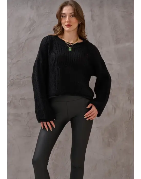 Salaş delik detaylı kazak siyah