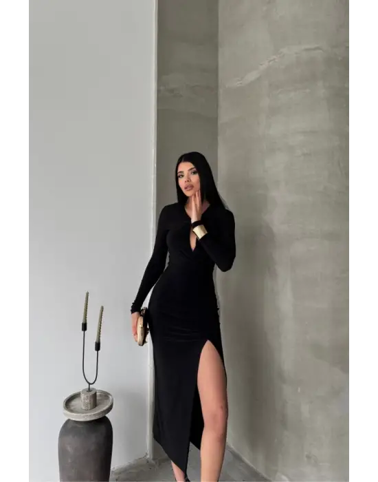 Omarı Şık Siyah Elbise Büzgü Detayıyla