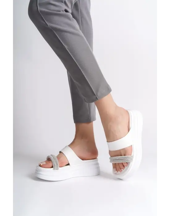 Etkileyici Düz Topuklu Terlik Tabaan Bayan