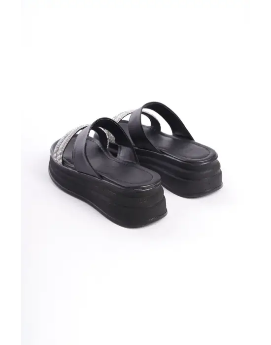 Rahat Topuklu Taşlı Şeritli Bayan Terlik