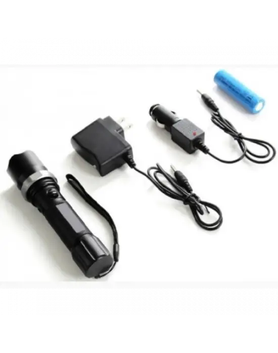 Omarı Güçlü Işık Sunan Şarjlı El Feneri