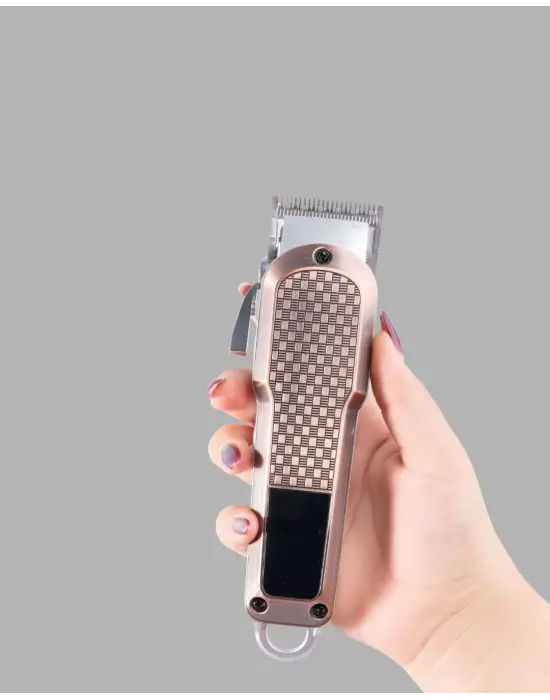 Şarjlı Saç Kesme Makinesi – 4 Kademeli Ayar, Lcd Ekran Ve Hızlı Şarj Desteği