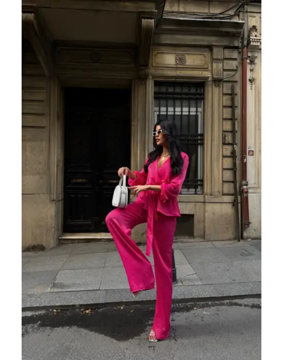 Omarı Saten Fuşya Takım - Kruvaze Bağlamalı Bluz ve Pantolon Seti