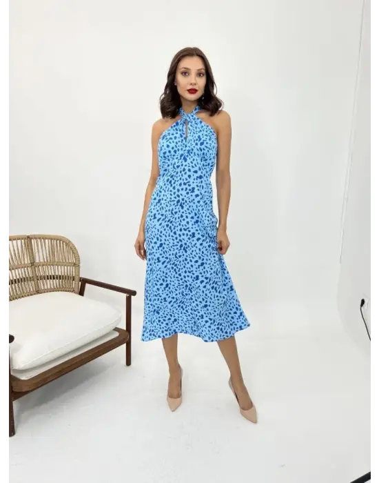 Omarı Siyah Dantel Detaylı Zarif Elbise