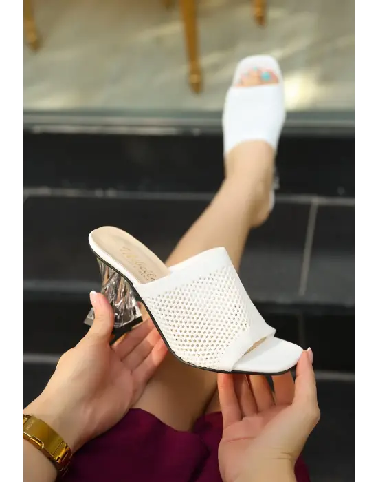 Omarı Şeffaf Topuklu Akva Beyaz Terlik