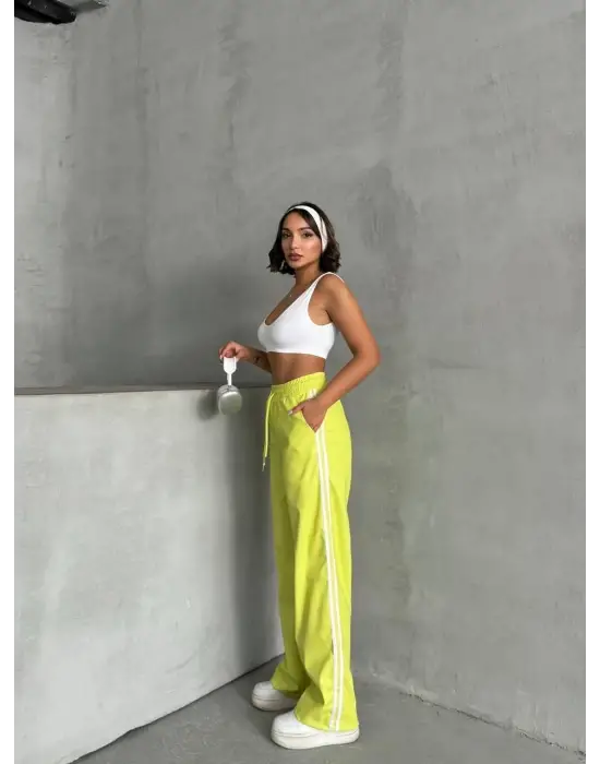 Şeritli deri pantolon yeşil h26430