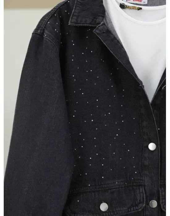 Siyah Kapaklı Cepli Kot Ceket