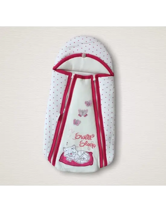 Omarı Yenidoğan Sevimli Kedi Nakışlı Kız Bebek Battaniyesi