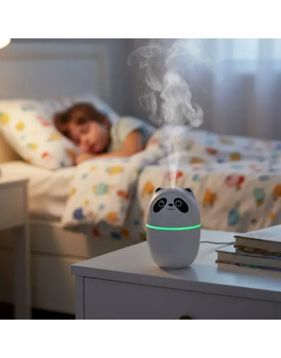 Sevimli Panda Figürlü Hava Nemlendirici – Ultrasonik Soğuk Buhar Makinesi, LED Işıklı Masaüstü Oda Nemlendirici