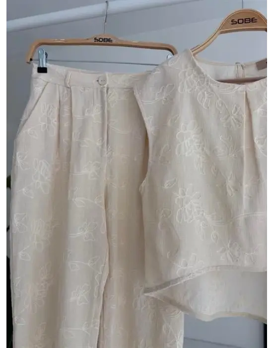 Omarı Zarif Nakış Detaylı Crop Takım