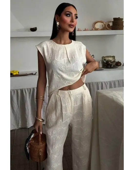 Omarı Zarif Nakış Detaylı Crop Takım