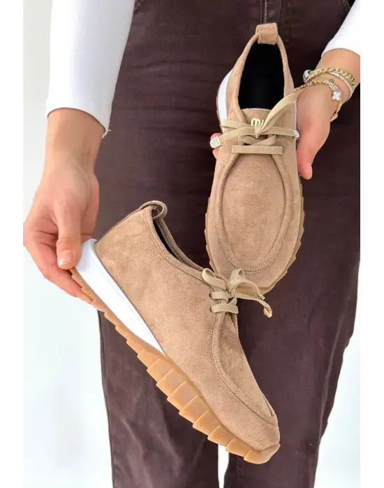 Sier Bej Süet Bağcıklı Spor Ayakkabı