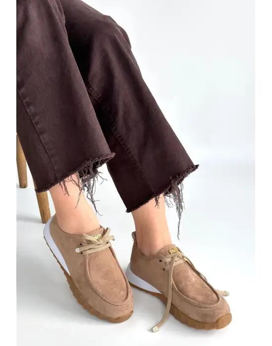 Sier Bej Süet Bağcıklı Spor Ayakkabı