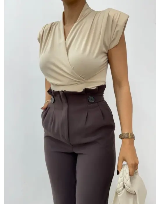 Omarı Elegan Sıfır Kol Kruvaze Bluz - Bej