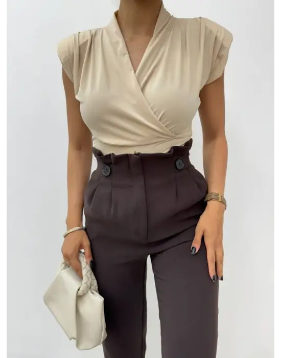 Sıfır Kol Vatkalı Kruvaze Model Sandy Bluz -Bej