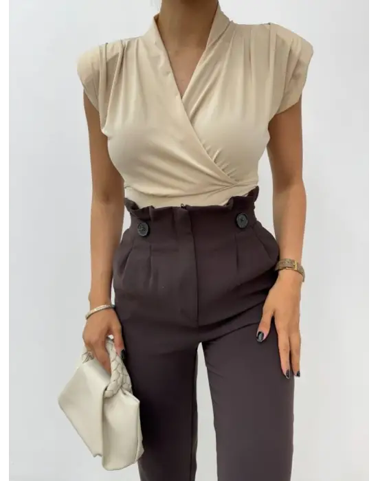 Omarı Elegan Sıfır Kol Kruvaze Bluz - Bej