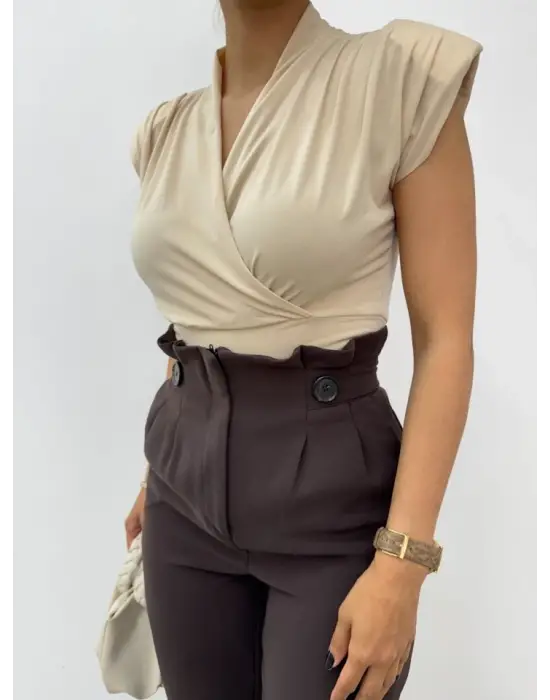 Omarı Elegan Sıfır Kol Kruvaze Bluz - Bej