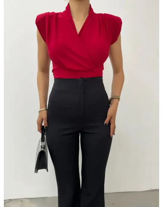 Sıfır Kol Vatkalı Kruvaze Model Sandy Bluz -Bordo