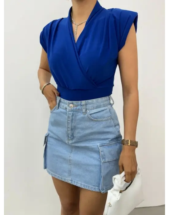 Sıfır Kol Vatkalı Kruvaze Model Sandy Bluz -Saks