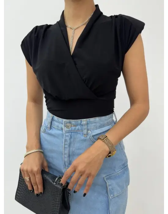 Omarı Şık Vatkalı Kruvaze Model Siyah Bluz
