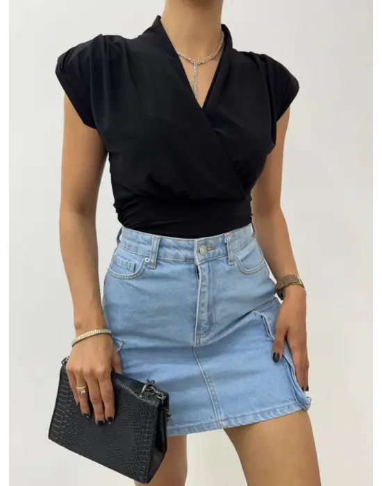 Omarı Şık Vatkalı Kruvaze Model Siyah Bluz