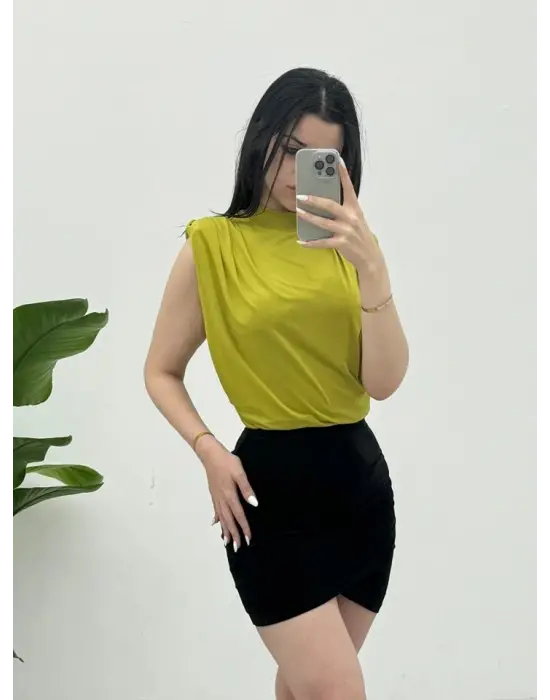 Sıfır Kol Vatkalı Sandy Bluz -Yağ Yeşili