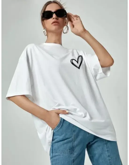 Omarı Baskılı Oversize Beyaz T-Shirt