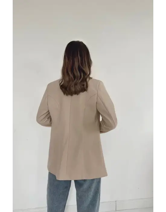 Omarı Deri Ceket - Bej Düğmeli Stil Sahibi Moda Parçası