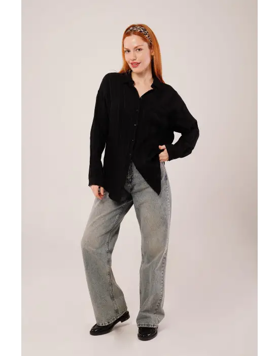 Omarı Şık Çizgili Cep Detaylı Siyah Gömlek