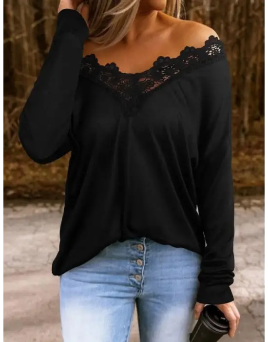 Omarı Zarif Kadın Yaka Detaylı Viskon Bluz