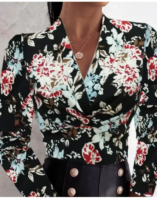 Omarı Kadın Kelebek Desenli Uzun Kollu Bluz