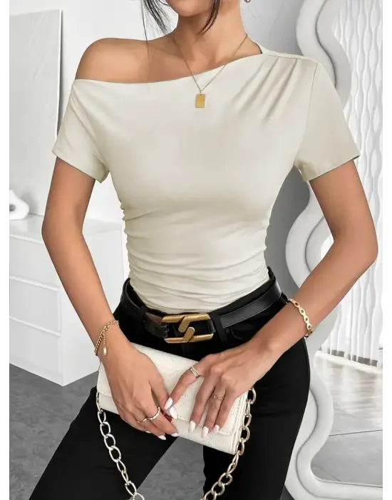 Omarı Omuzu Açık Büzgülü Viskon Bluz