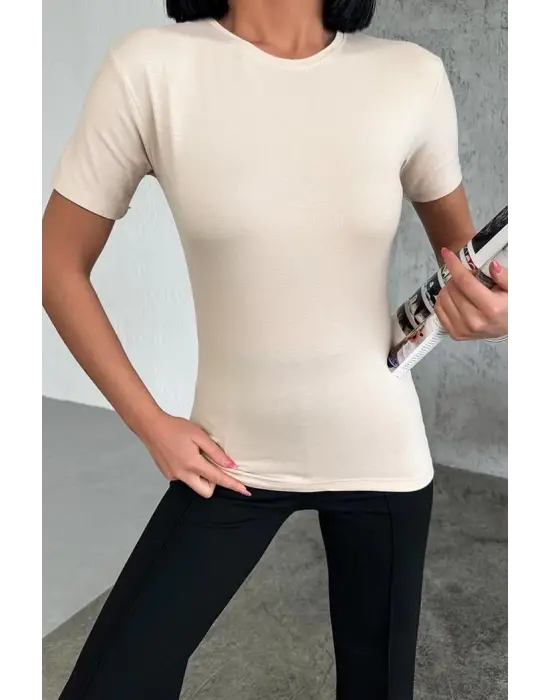 Omarı Şık ve Rahat Kısa Kollu Likralı Viskon Penye Body - Bej