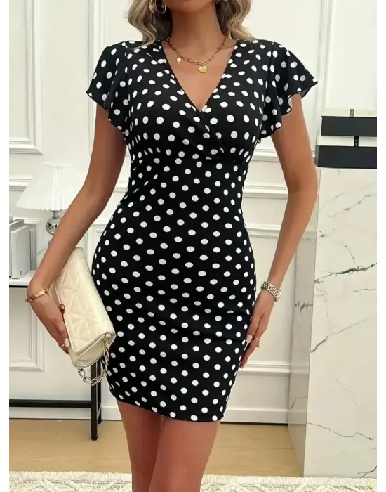 Omarı Şık Kruvaze Yakalı Puantiyeli Elbise