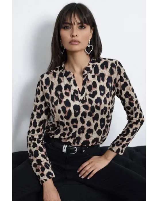 Şık Leopar Desenli V Yakalı Kadın Bluz
