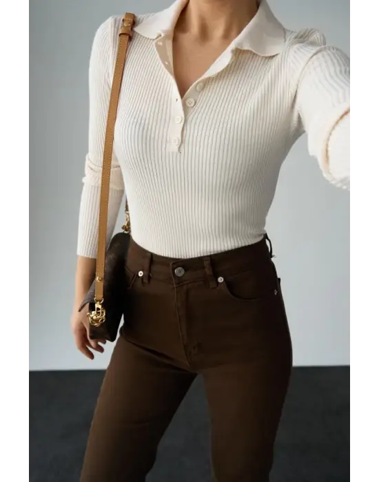 Omarı Rahatlık ve Şıklığı Bir Arada Sunan Polo Yaka Kazak