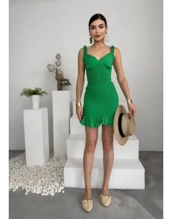 Omarı Derin Yırtmaçlı Siyah Elbise